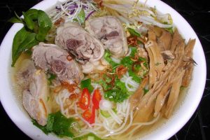 Bún măng vịt