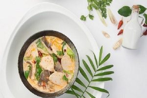 sup gà cốt dừa thái