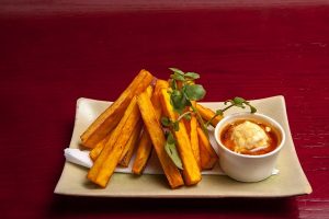 khoai lang tẩm bột chiên giòn