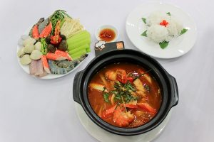 lẩu hải sản chua cay